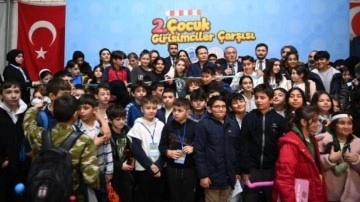 Tuzla'da 'Çocuk Girişimciler Çarşısı' depremzede çocuklar için açıldı