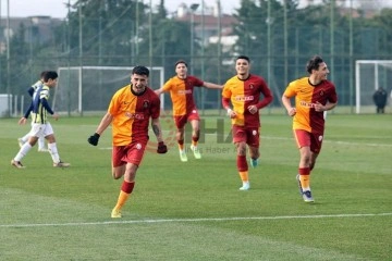 U19'da Galatasaray, Fenerbahçe'yi 4-0 mağlup etti