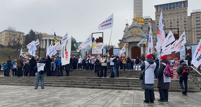 Ukrayna'da karantina karşıtı protestolar devam ediyor