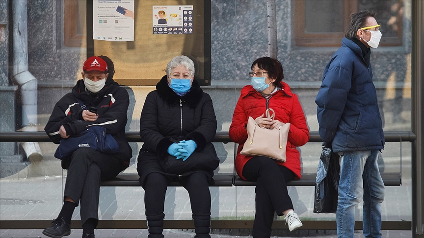 Ukraynalıların yarısından fazlası Kovid-19 aşısı olmaya hazır