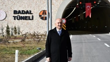 Ulaştırma ve Altyapı Bakanı Karaismailoğlu: Y&uuml;r&uuml;tt&uuml;ğ&uuml;m&uuml;z &ccedil;alışmalarla T&uuml;rkiye'nin yolunu a&ccedil;ıyor