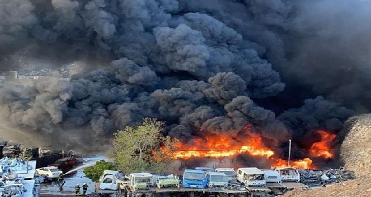 Umman'da sanayi bölgesinde büyük yangın