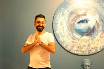 Ünlü ressam Işık, 'Bir Dem İstanbul' sergisiyle göz kamaştırdı