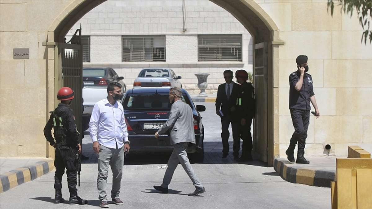 Ürdün'de Prens Hamza'nın da adının karıştığı darbe girişimi davasının ilk duruşması başlad