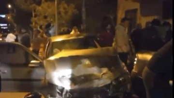 Uşak’ta 2 otomobil çarpıştı: 8 kişi yaralandı