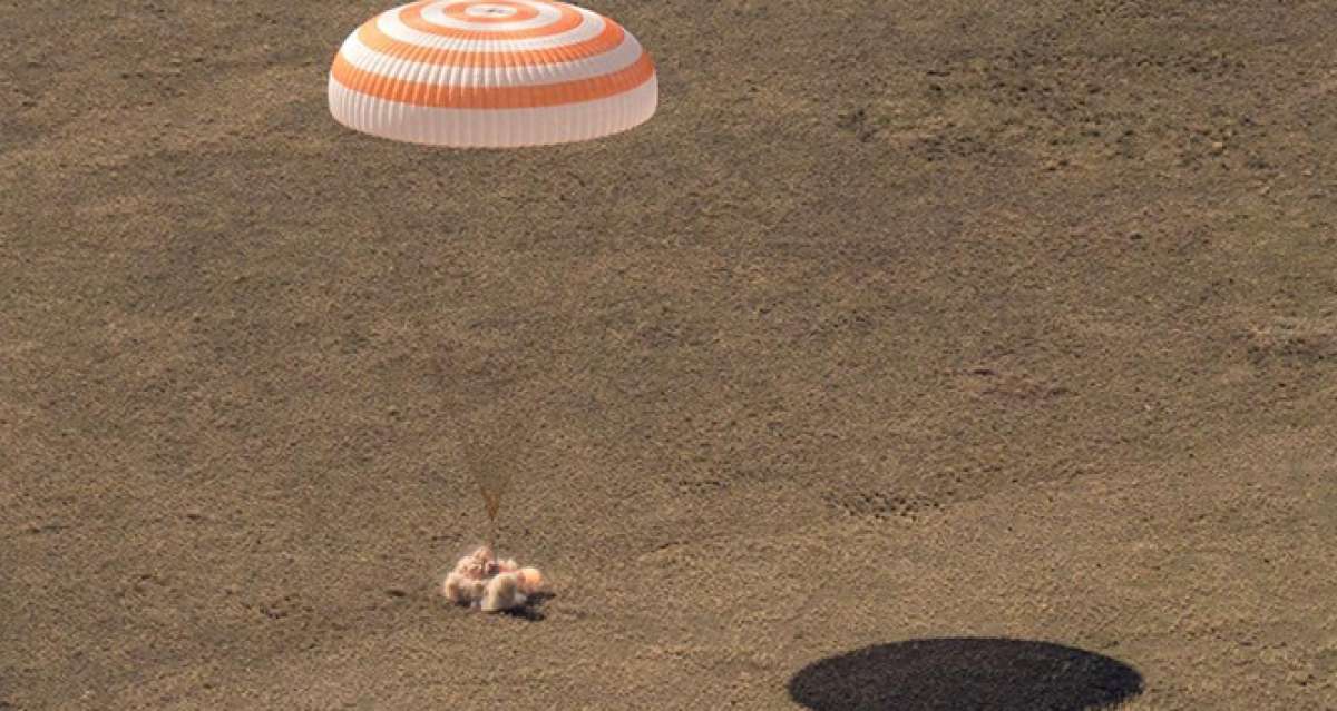 Uzayda görevli astronot ve 2 kozmonot 185 gün sonra Dünya'da