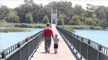 Uzmanından "Sıcak havalarda çocukları çok fazla dışarda tutmayın" uyarısı