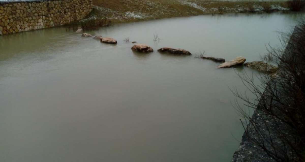 Uzunova göleti son yağışlarla doldu