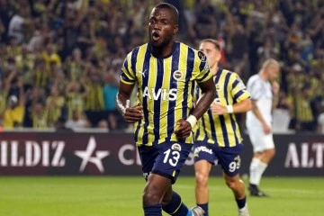 Valencia, Fenerbah&ccedil;e formasıyla dalya diyecek