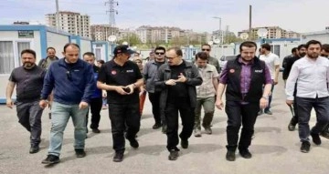 Vali Kızılkaya, Elbistan’da kaldığı yerden devam ediyor