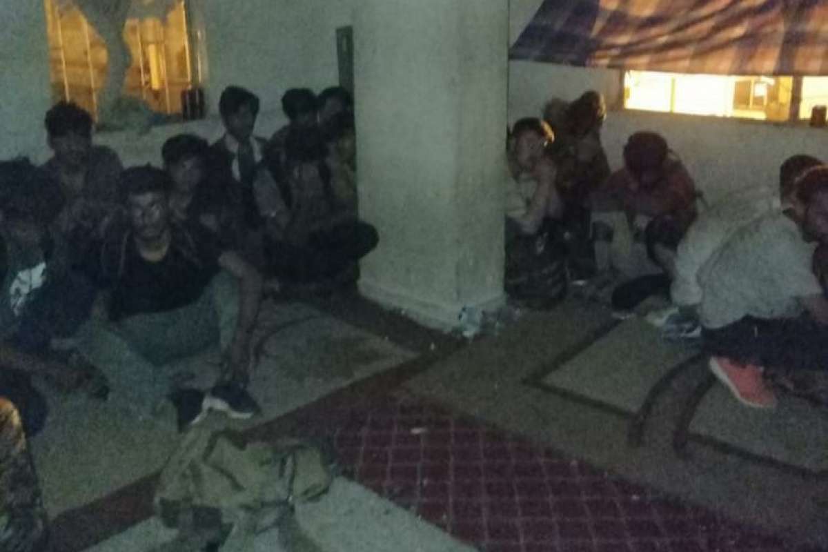 Van'da apartman dairelerinde 115 düzensiz göçmen yakalandı