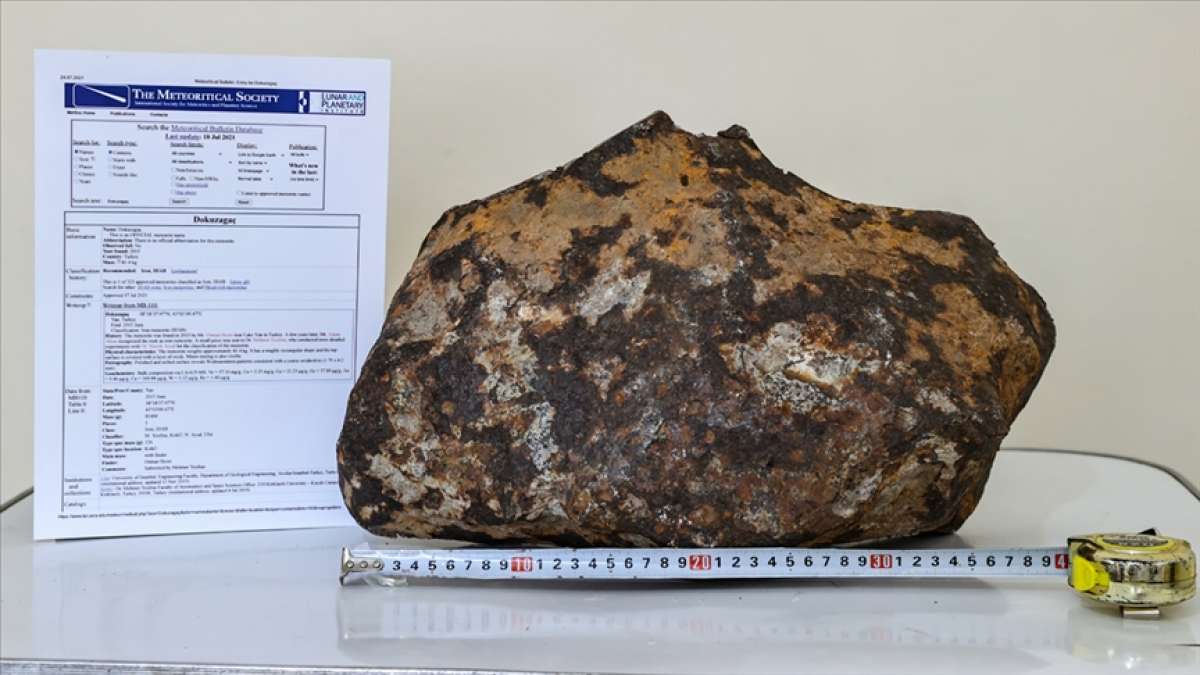 Van'da bulunan göktaşı 'Doğuzağaç' adıyla Uluslararası Meteorit Veri Bülteni'ne