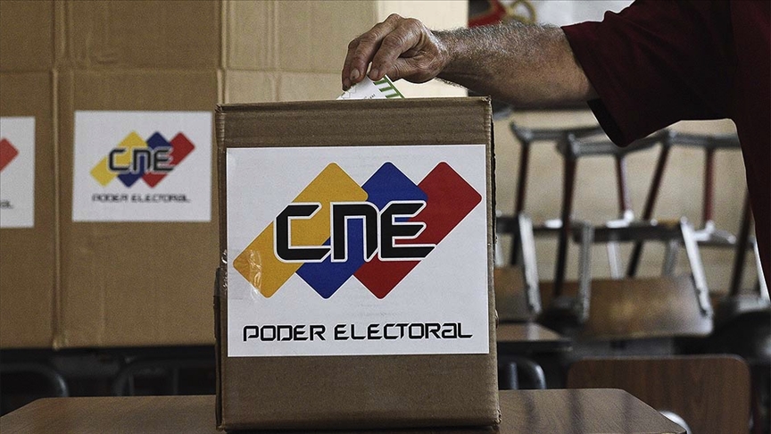 Venezuela'da halk parlamento seçimleri için sandık başına gidiyor