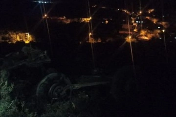 Virajı alamayan kamyon şarampole uçtu