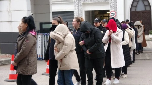 Yapay zekayla kadın olup vurgun yapmışlar