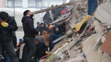 Yardım kuruluşları sahada: İşte deprem bağışı için hesap numaraları!