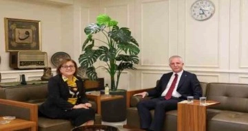 Yeni İstanbul Valisi Gül, Fatma Şahin’e veda ziyaretinde bulundu