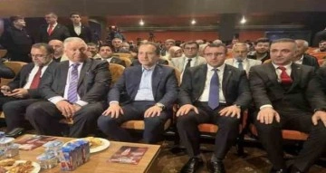 Yeniden Refah Partisi Genel Başkanı Fatih Erbakan, Tokatlılarla buluşma programına katıldı