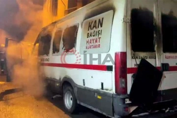 Yozgat’ta kan bağış minibüsü yandı