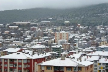 Yozgat’ta Nisan ayında kar yağışı etkili oldu
