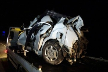 Yozgat&rsquo;ta zincirleme trafik kazası: 3 &ouml;l&uuml;, 5 yaralı