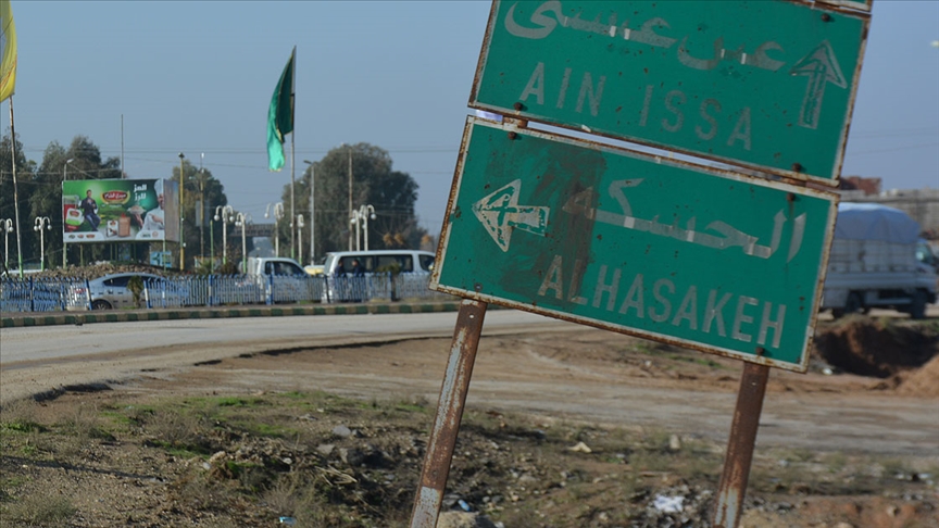 YPG/PKK'lı teröristler Haseke'de muhalif parti ofislerine saldırıyor