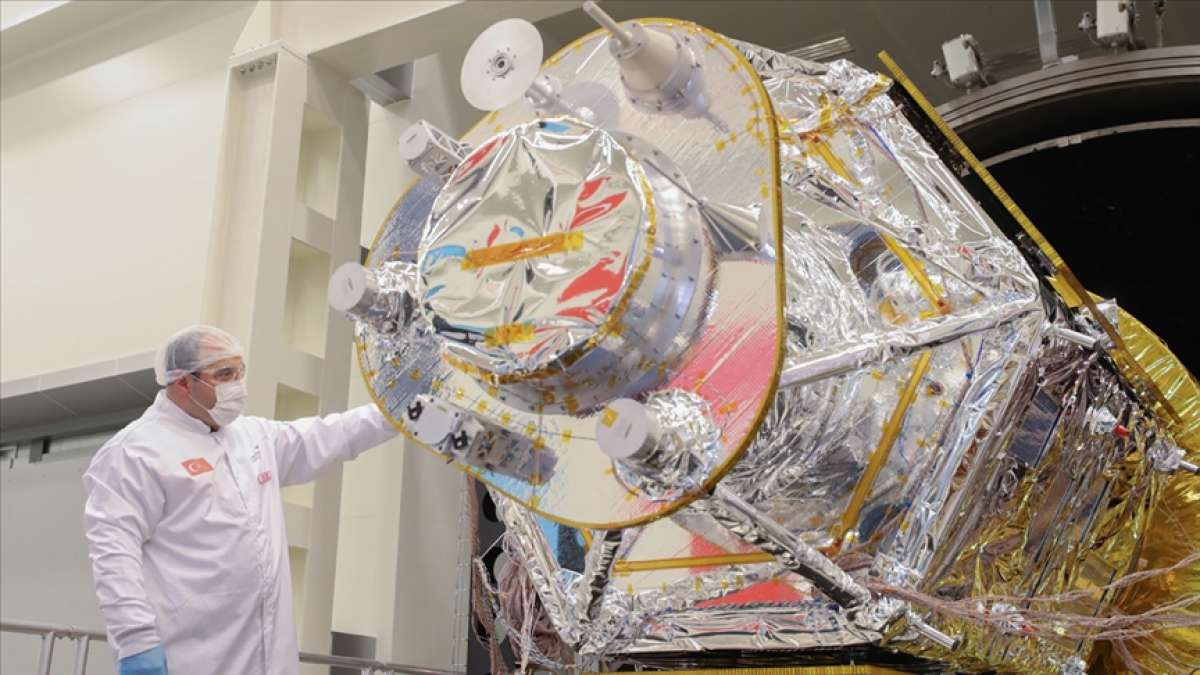 Yüksek çözünürlüklü yer gözlem uydusu İMECE uzay yolculuğuna hazırlanıyor