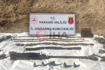 Yüksekova'da çok sayıda silah ve mühimmat ele geçirildi