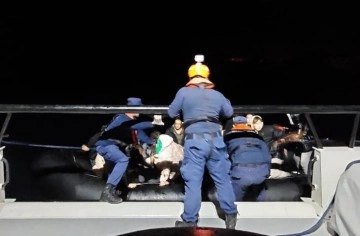 Yunan unsurlarının geri ittiği 47 göçmen kurtarıldı