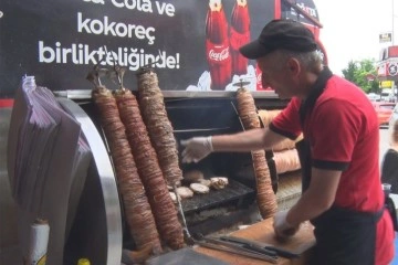 Yunanistan bu sefer de ‘kokoreçi’ sahiplendi