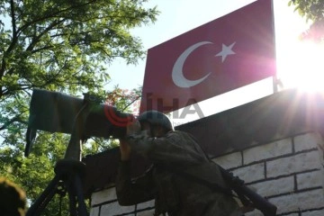 Yunanistan’a kaçmaya çalışan 8 FETÖ’cü ve 2 PKK’lı yakalandı