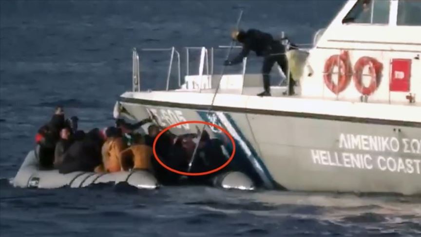 Yunanistan’ın kara sularındaki sığınmacıları Türkiye’ye geri itme talimatları belgelendi