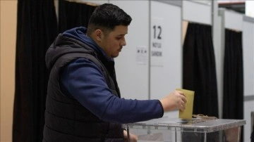 Yurt dışında ve gümrüklerde oy kullanan seçmen sayısı 1 milyon 165 bini aştı