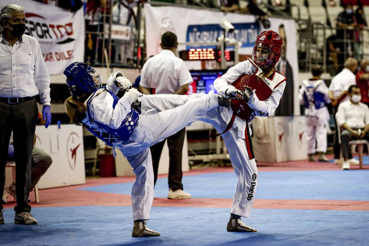 Zekeriya Tutar Yıldızlar Türkiye Taekwondo Şampiyonası başladı