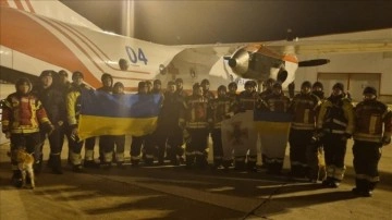 Zelenskiy, Ukrayna arama kurtarma ekibinin Türkiye'ye gönderildiğini duyurdu