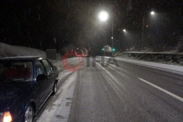 Zonguldak-Ankara Kara Yolu'nda kar yağışı etkili oldu