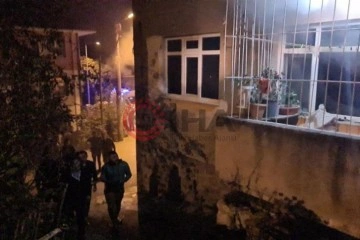 Zonguldak’ta 3 katlı apartmanda yangın paniği
