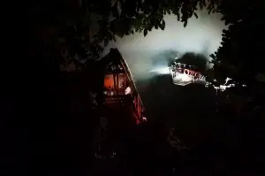 Zonguldak’ta gece saatlerinde çıkan yangın korkuttu